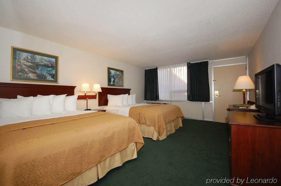 Baymont By Wyndham Great Falls City Center Exterior photo